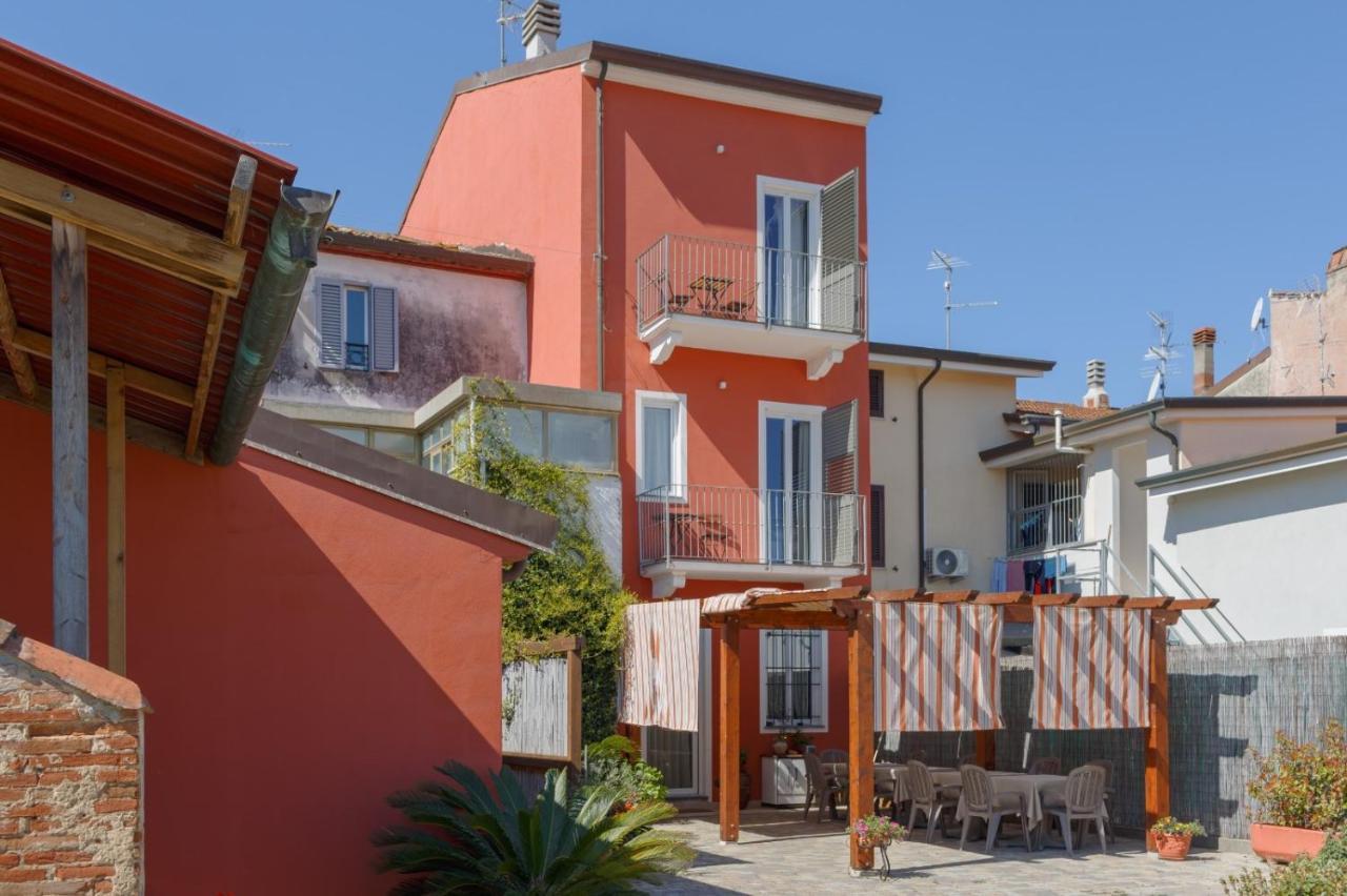 La Corte Dei Tre Torre del Lago Puccini Buitenkant foto